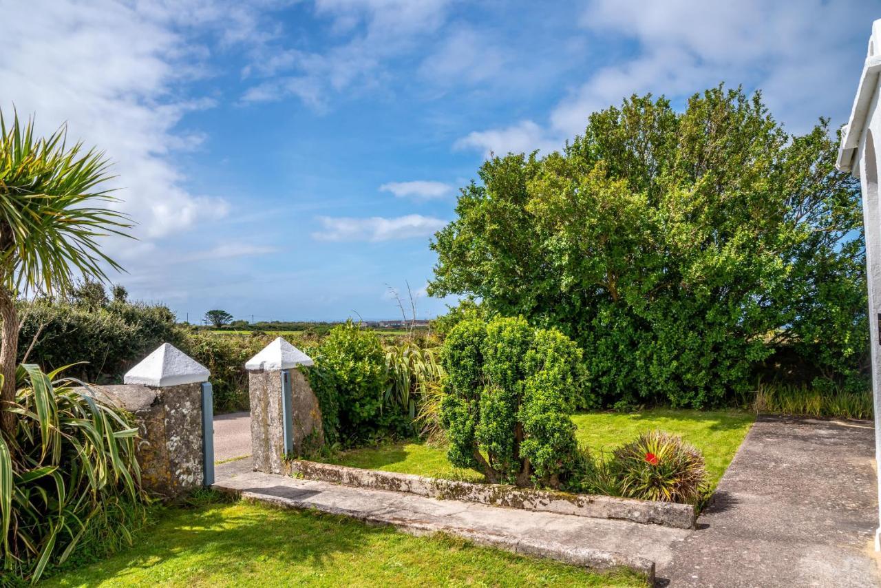 Finest Retreats - Western Watch - Sea Views, Pets Accepted, Sleeps 6 Lower Boscaswell 외부 사진
